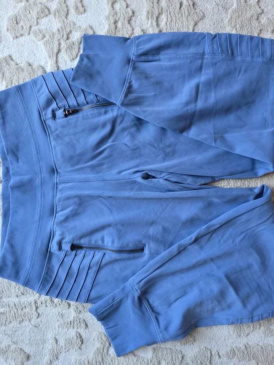 BUNDLE ATHLETA SM Henley Blk Long Sleeve With SM VENICE MOTO baby Blue Jogger - Picture 11 of 12